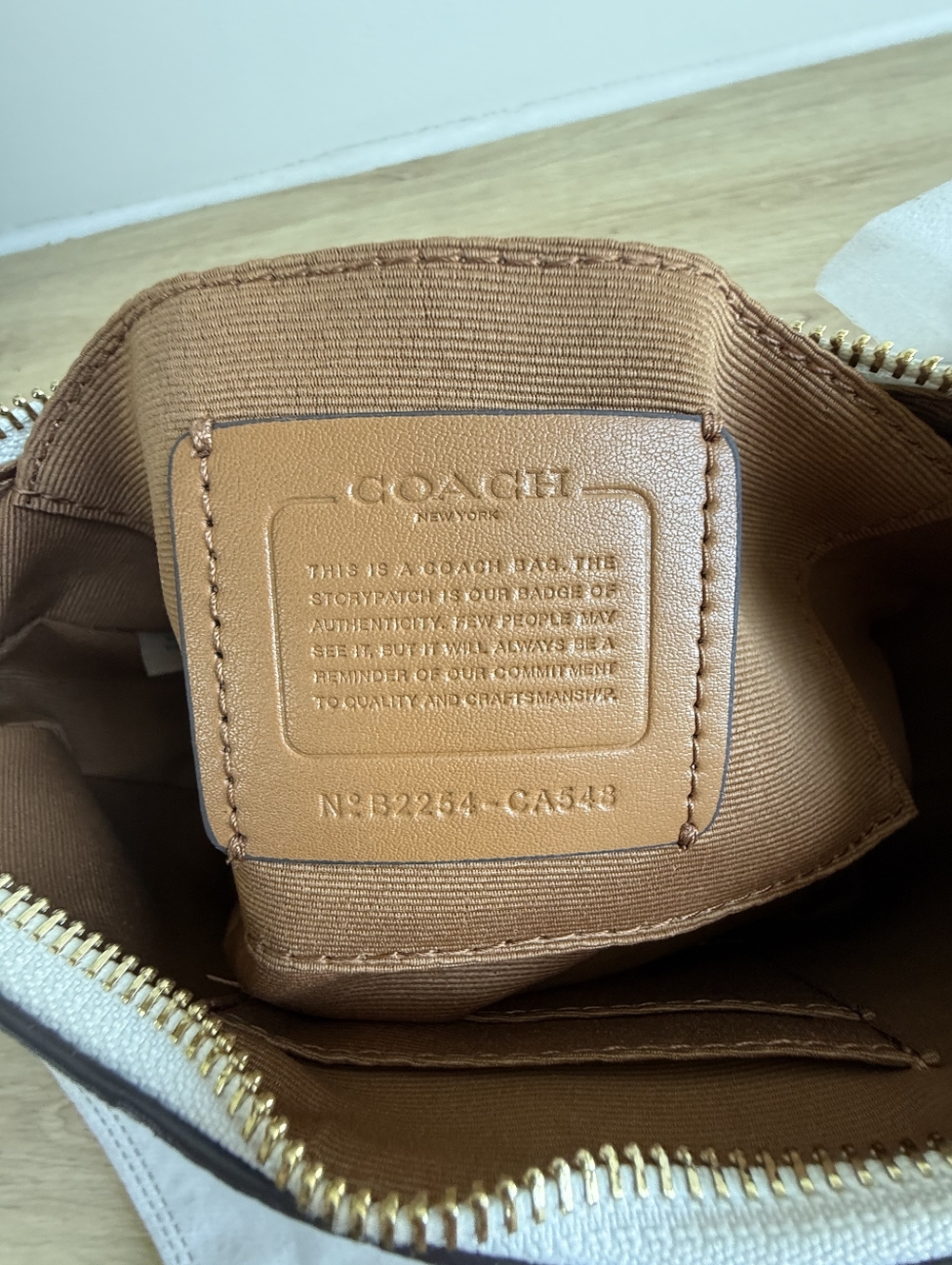 Coach White Teri Shoulder Bag in Signature Canvas - Picture 8 of 8